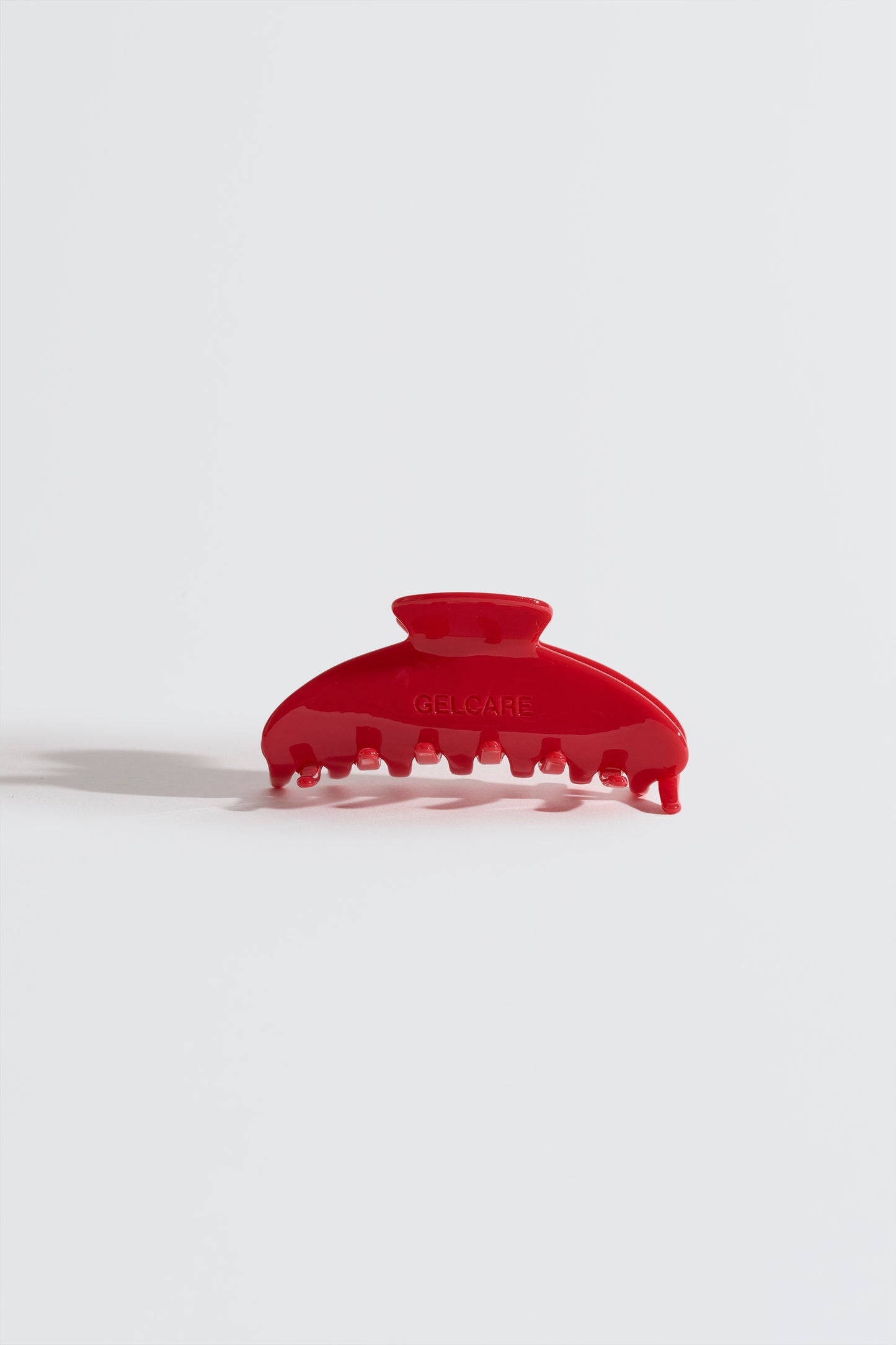 pince à cheveux rouge